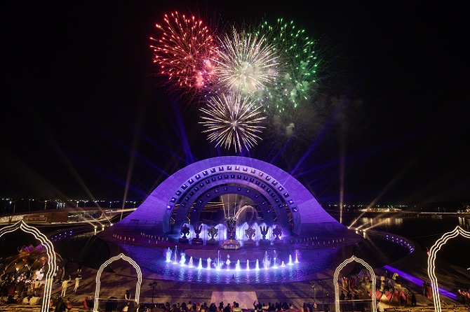 Show dien ket thuc voi man phao hoa hoanh trang moi toi tai Phu Quoc. Anh: Sun Group