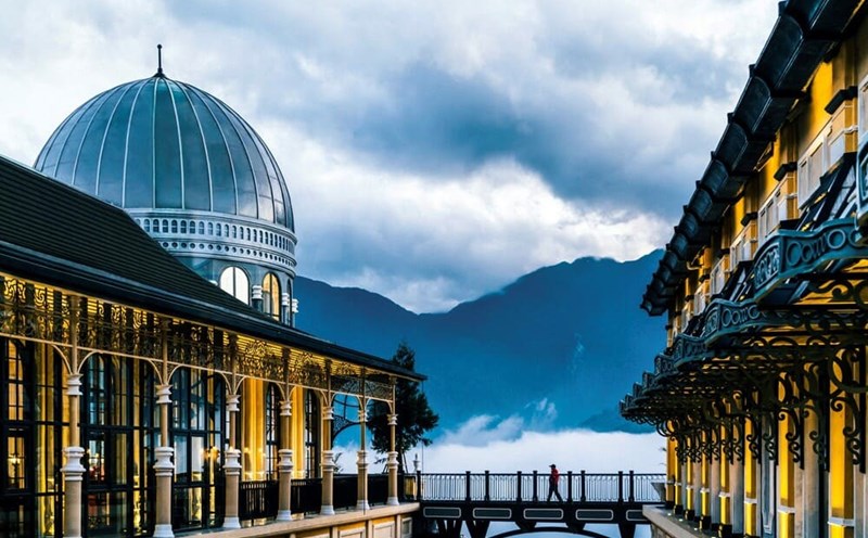 Top hotels where you can catch early clouds, watch sunrise and sunset in Sa Pa. Photo: Ha
