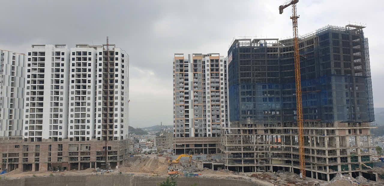 Social housing project in Bank Hill Residential Area, Ha Long. Photo: Nguyen Hung