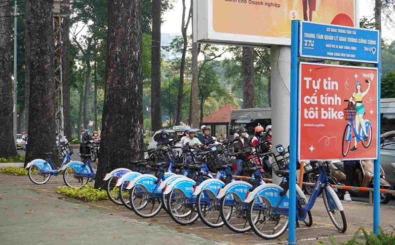 The public bicycle station on Truong Dinh Street (HCMC) is deserted, even on weekends. Photo: Ngoc Anh