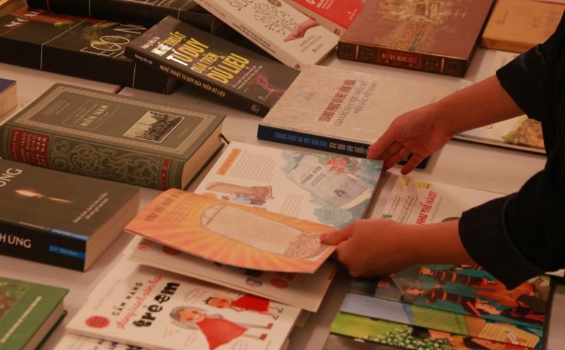 Works on display at the 6th National Book Awards, 2023. Photo: Thuy Trang