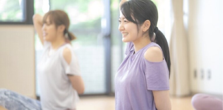 Benefits of hot yoga for depression. Photo: According to Healthshots.