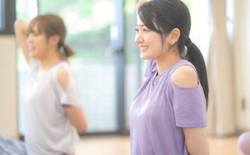 Benefits of hot yoga for depression. Photo: According to Healthshots.