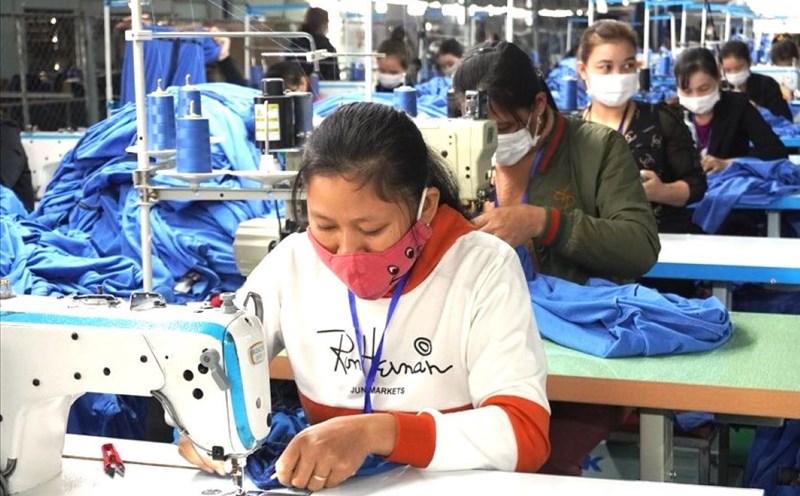 With unity and determination to overcome difficulties, in 2024, Thanh Hoa will continue to be in the top group in budget revenue. Photo: Quach Du