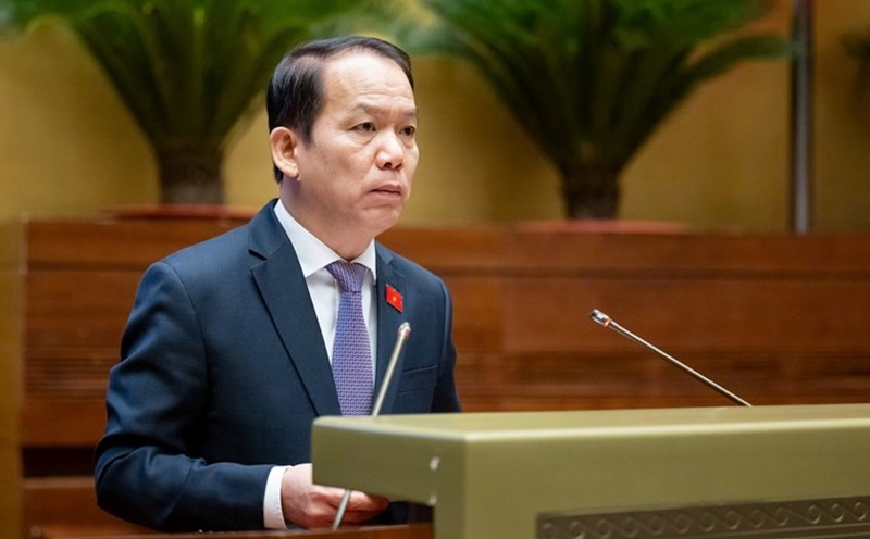 Chairman of the Law Committee Hoang Thanh Tung requested clarification of the reason why the Minister has not fully fulfilled his responsibility of directly receiving citizens. Photo: Pham Dong