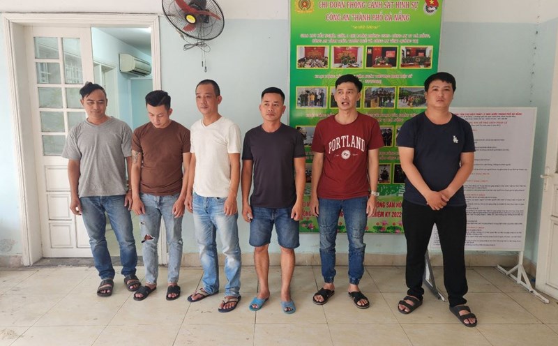 Subjects in the gambling ring were busted by Da Nang City Police. Photo: Provided by the Police