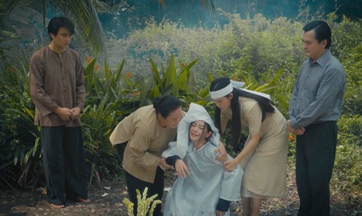 Tình tiết trong phim "Tham vọng giàu sang". Ảnh: Nhà sản xuất.