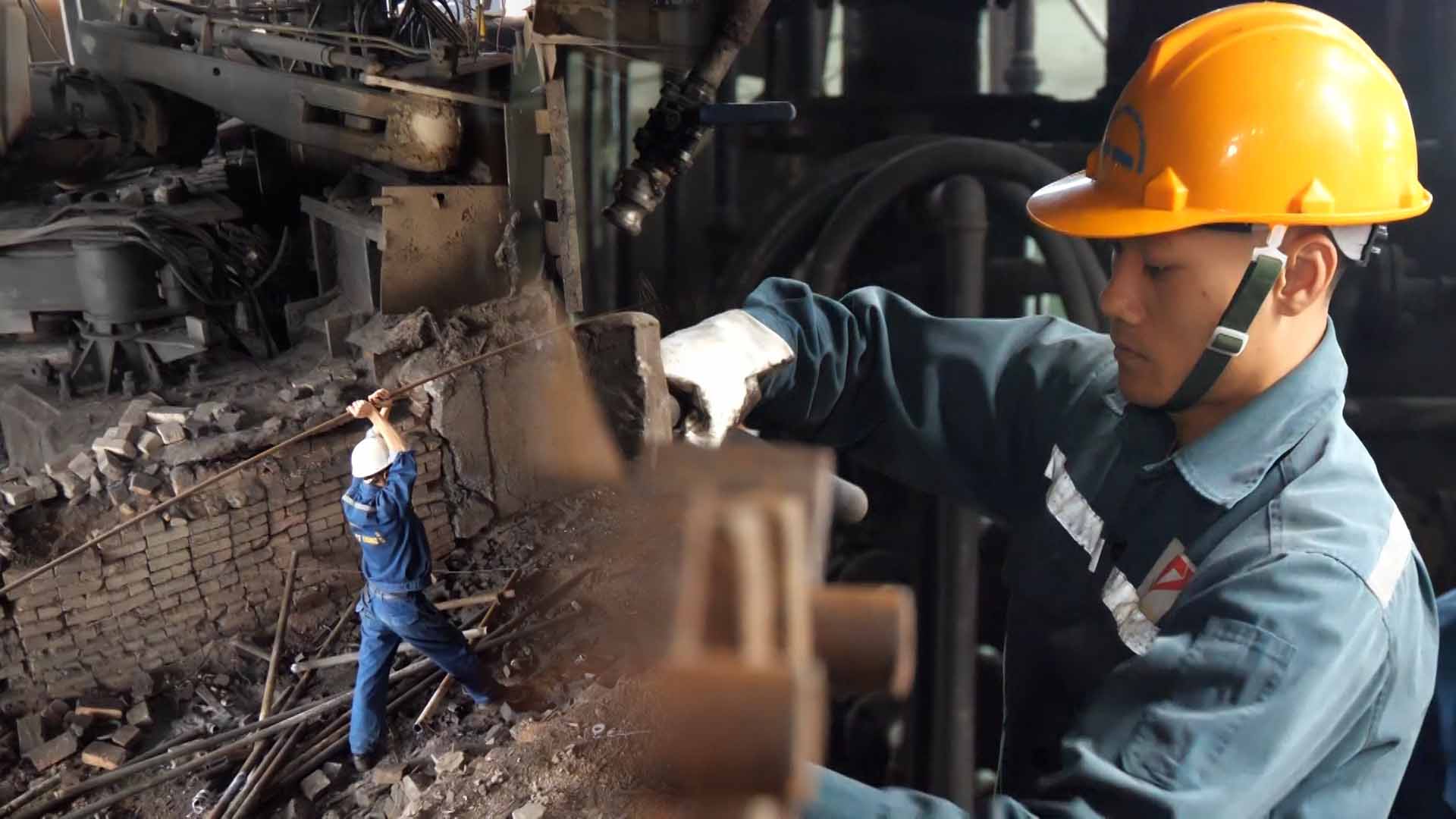 Workers return to work after more than 2 years of waiting