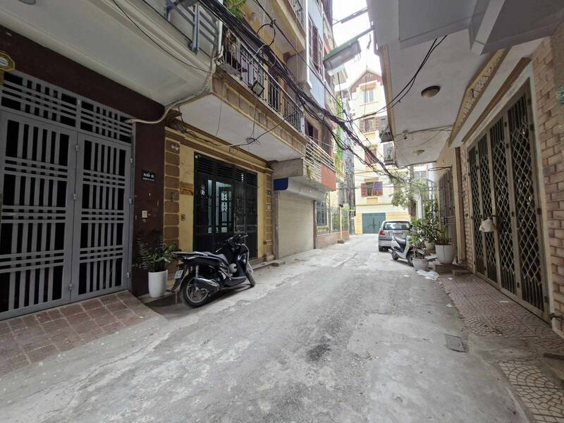 The housing segment in Hanoi's alleys is attracting a lot of attention. Photo: Thu Giang