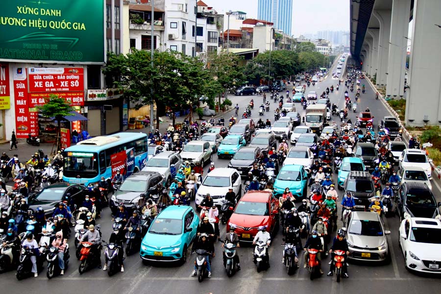 Theo Trung tam Du bao Khi tuong Thuy van Quoc gia, hien nay, khong khi lanh da anh huong den hau khap phia Dong Bac Bo, Bac Trung Bo, mot so noi o phia Tay Bac Bo. Ngay 27.11, thoi tiet Ha Noi nhiet do thap nhat tu 17 - 19 do C.