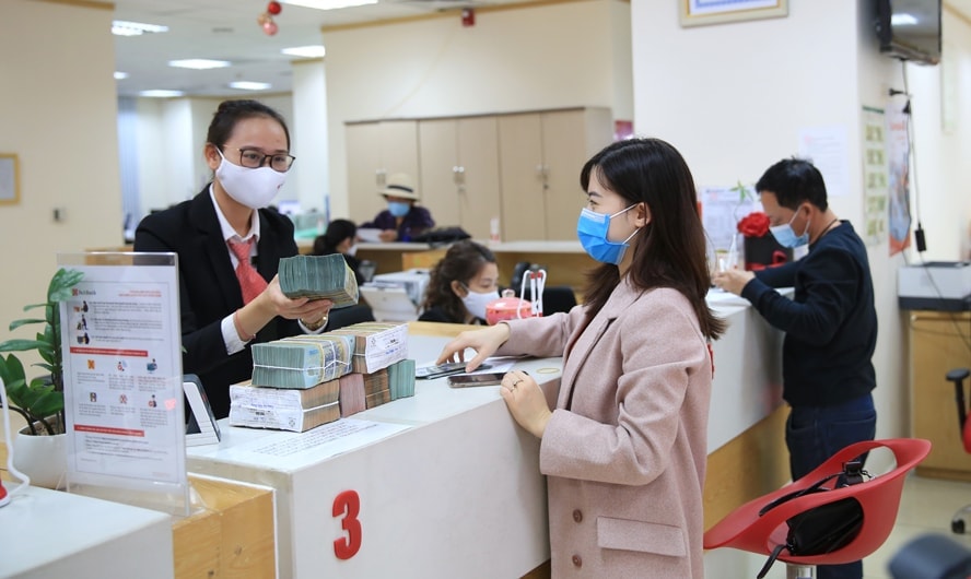 Building credit products and banking services for consumer loans to serve life. Photo: Nguyen Quang