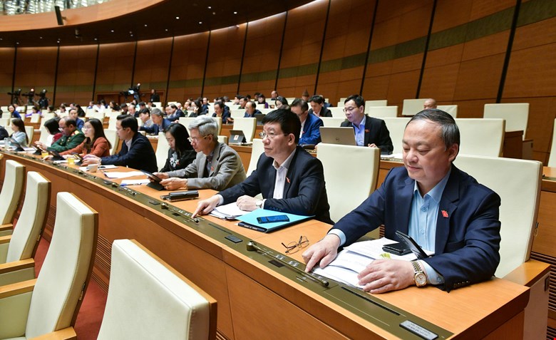 The National Assembly voted to pass the National Assembly Resolution on investment policy for the National Target Program on Cultural Development for the 2025-2035 period. Photo: Quochoi.vn