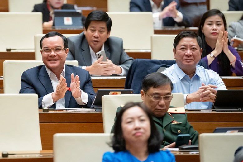 President of the Vietnam General Confederation of Labor Nguyen Dinh Khang at the meeting hall after the National Assembly passed the Trade Union Law (amended). Photo: National Assembly