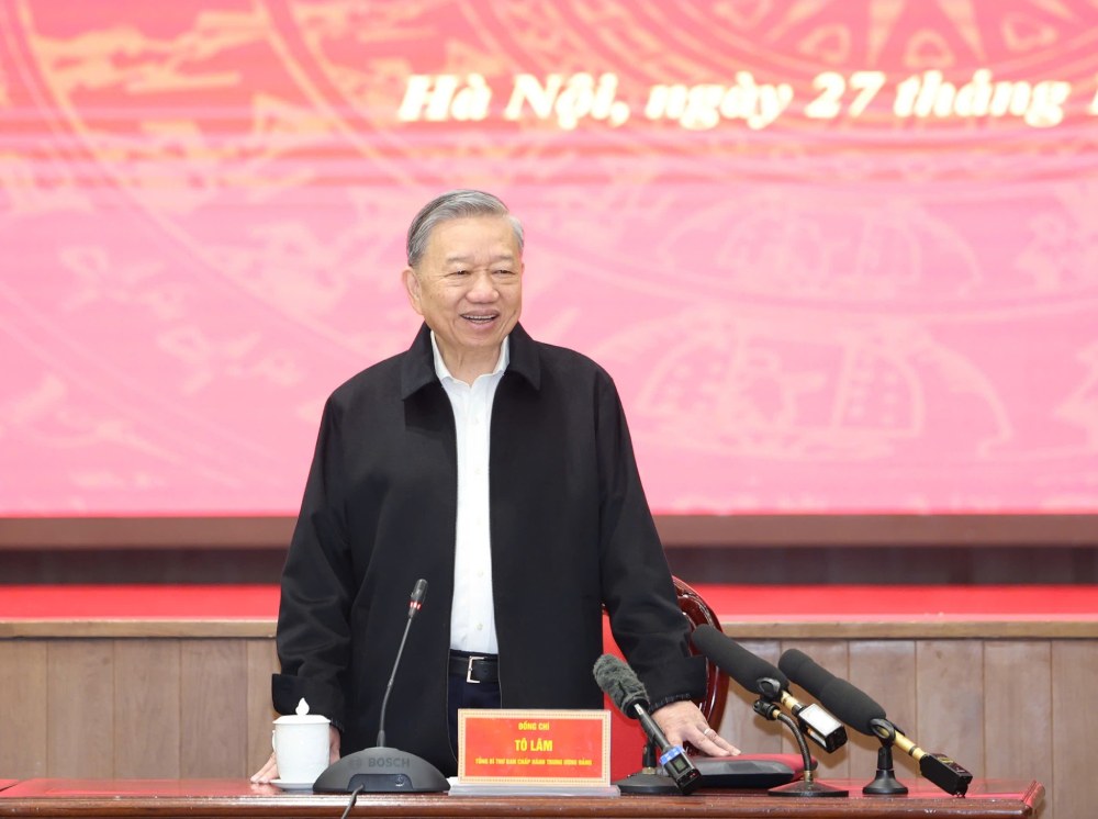 General Secretary To Lam speaks at a working session with the Standing Committee of the Hanoi Party Committee. Photo: Van Hieu