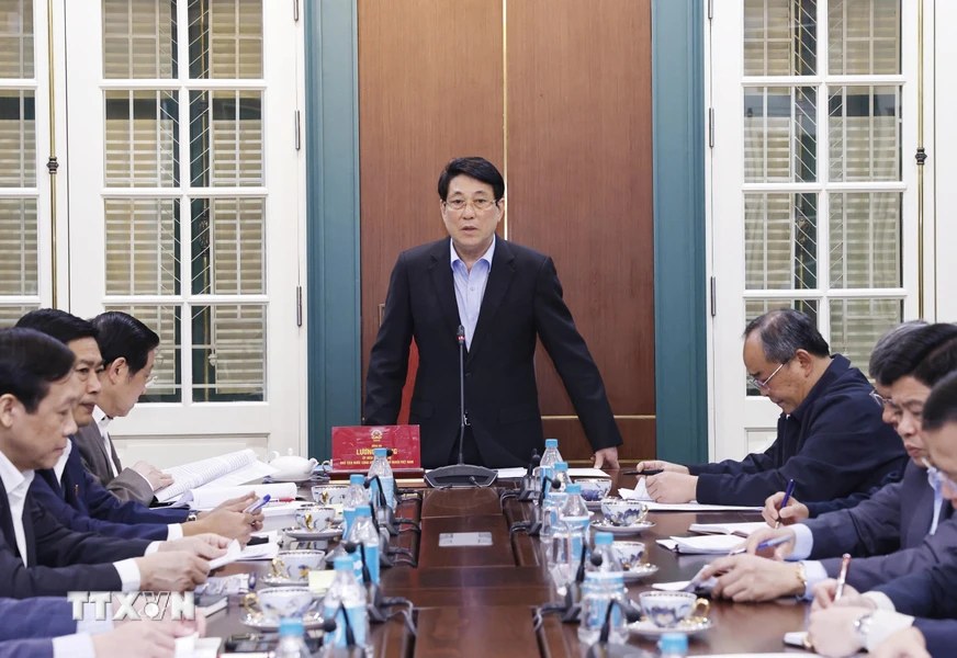 President Luong Cuong works with the Central Internal Affairs Committee - the Standing Agency of the Central Steering Committee for Judicial Reform. Photo: Lam Khanh/ VNA