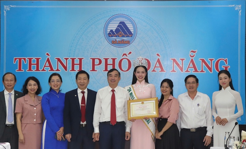 Miss International 2024 Huynh Thi Thanh Thuy shared that she is very honored to have the opportunity to be the Tourism Ambassador of Da Nang City. Photo: Nguyen Linh