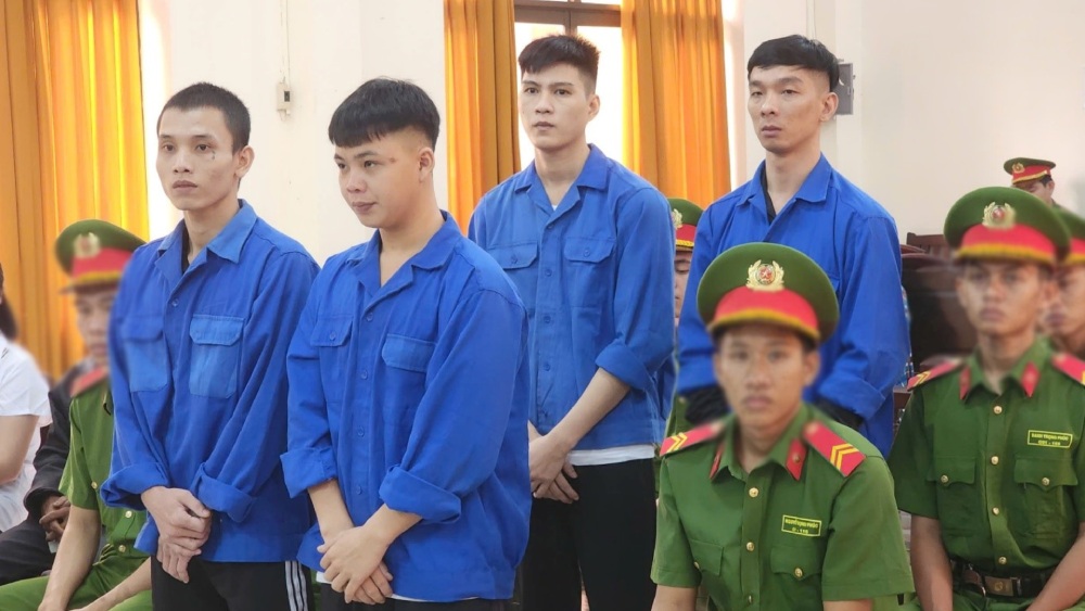 Nạn nhân trong vụ án này là N.T.D ngụ TP Phú Quốc, hiện bị tổn thương cơ thể do các bị cáo gây ra là 44%. Ảnh: Văn Vũ