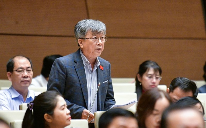 Delegate Truong Trong Nghia (Ho Chi Minh City Delegation) opposed the inclusion of air conditioners in the special consumption tax. Photo: National Assembly