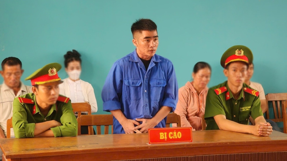 Hoàng đã dùng dao đâm D vì nhớ chuyện trước đó D đã đánh mình. Ảnh: Văn Vũ