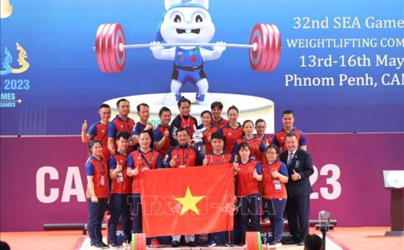 Vietnam weightlifting team at SEA Games 32. Photo: VNA
