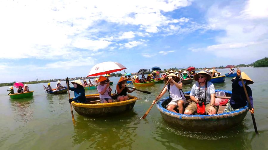 The number of international tourists to Quang Nam is stable, accounting for 50 - 60% of the total number of tourists since COVID-19. Photo: Hoang Bin