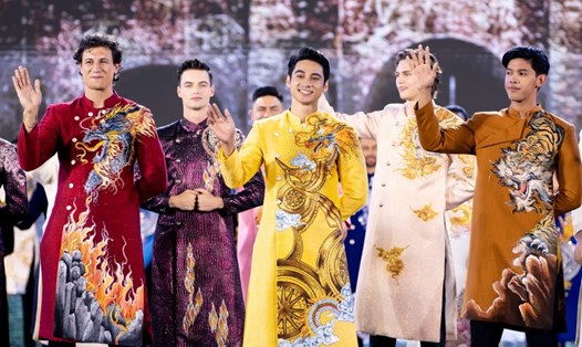 Dàn thí sinh cuộc thi Nam vương Thế giới. Ảnh: Ban tổ chức
