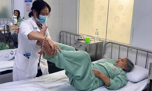 Cảnh báo gia tăng tai biến, đột quỵ não do thời tiết lạnh