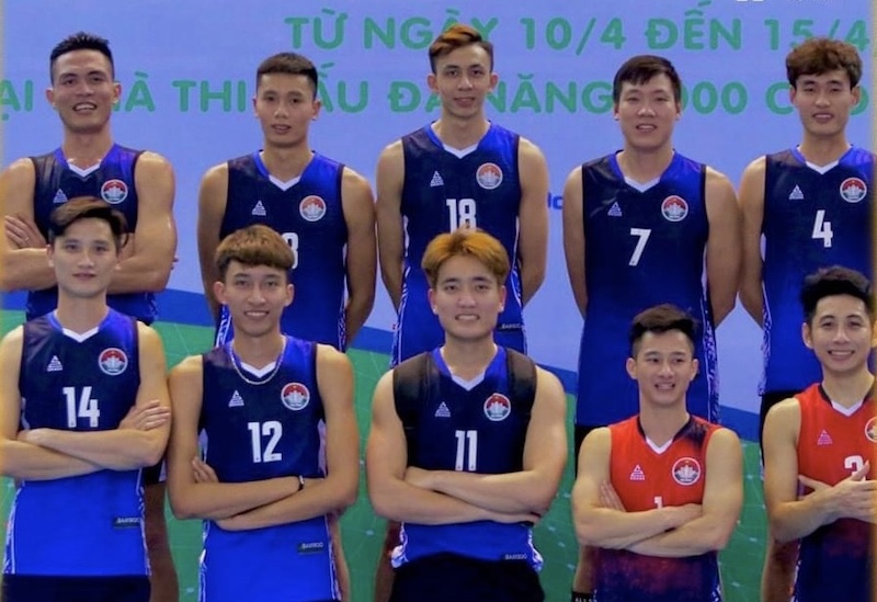 Ha Tinh Club meets Hanoi in the relegation round of the 2024 national volleyball tournament. Photo: VFV