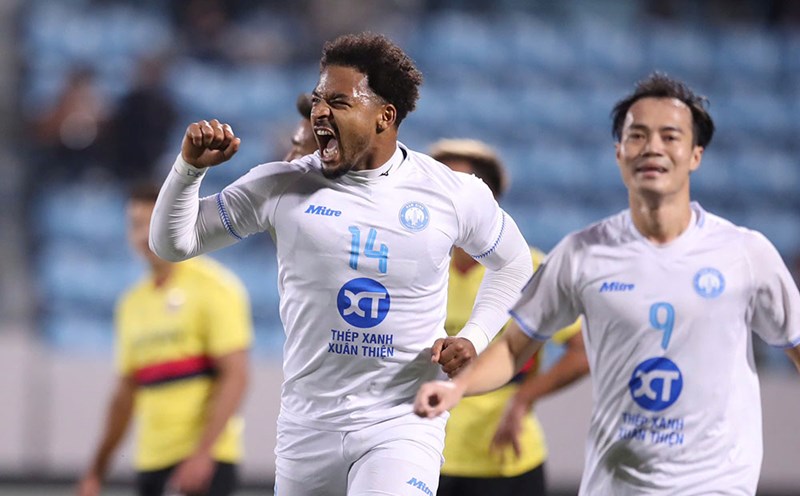 Nam Dinh won the right to continue to the round of 16 of AFC Champions League Two 2024-2025 after a 3-0 victory over Lee Man. Photo: Nam Dinh Club