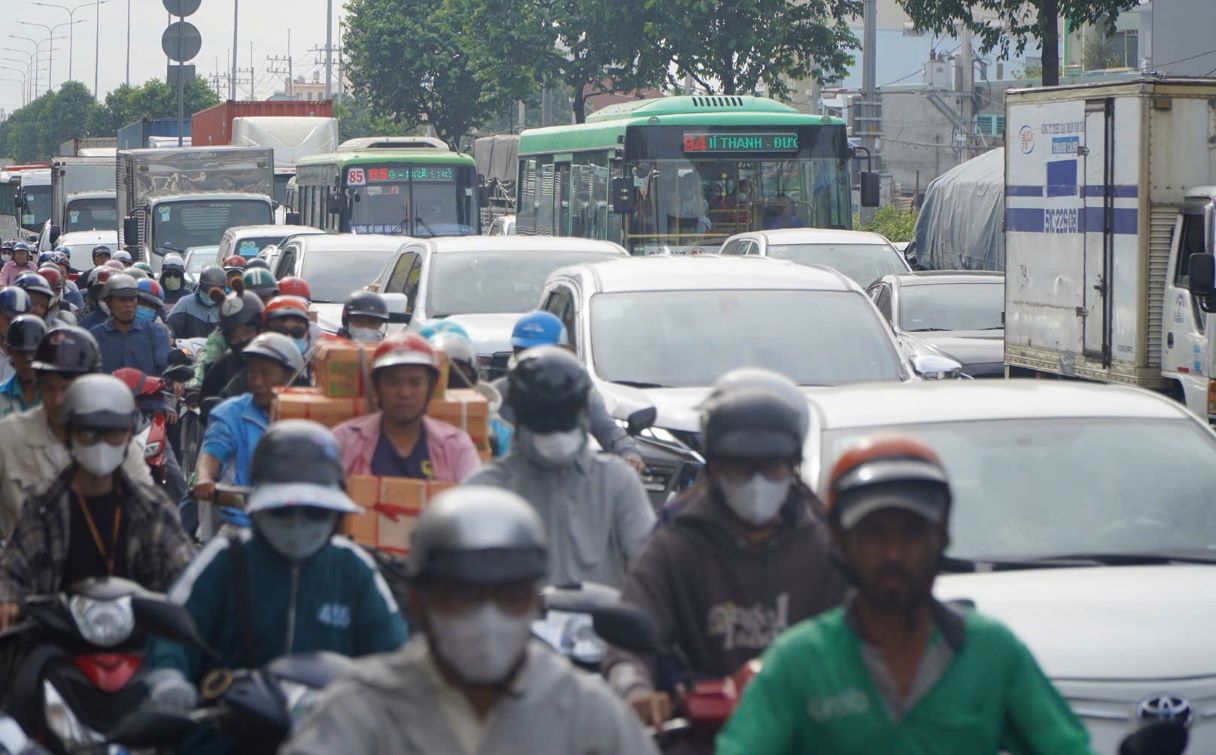 TPHCM du kien hoan thanh bao cao nghien cuu tien kha thi vao cuoi nam 2024 hoac dau nam 2025, sau do chon nha dau tu de trien khai tu nam 2025 den nam 2028.