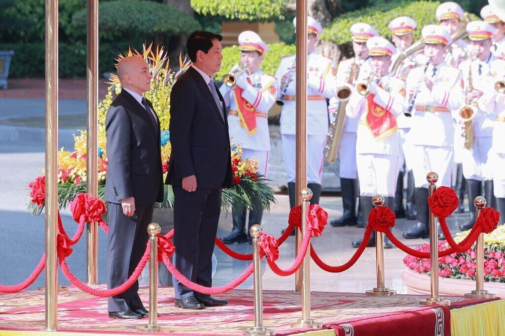 Le don Quoc vuong Campuchia duoc to chuc trong the tai Phu Chu tich. Anh: Hai Nguyen 