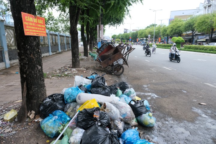 Rác thải trên địa bàn TP Cần Thơ. Ảnh: Mỹ Linh.