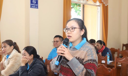 Công đoàn, người lao động nêu kiến nghị về việc xây dựng nhà ở xã hội, nhà ở giá rẻ trả góp. Ảnh: Lam Hồng