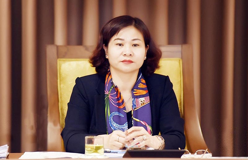 Ms. Nguyen Thi Tuyen participates as a member of the Central Emulation and Reward Council. Photo: Quang Thai