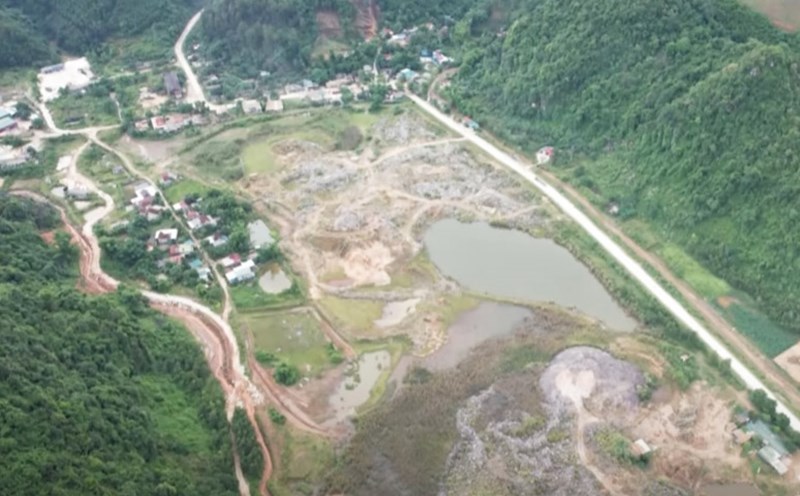 After 12 years of planning approval, the Chau Hong industrial cluster, Quy Hop district, Nghe An province is still a wasteland. Photo: Hai Dang