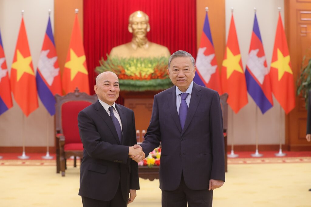 General Secretary To Lam affirmed that Vietnam supports Cambodia's vision and development orientation in the new period. Photo: Hai Nguyen