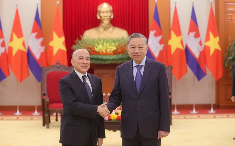 General Secretary To Lam affirmed that Vietnam supports Cambodia's vision and development orientation in the new period. Photo: Hai Nguyen