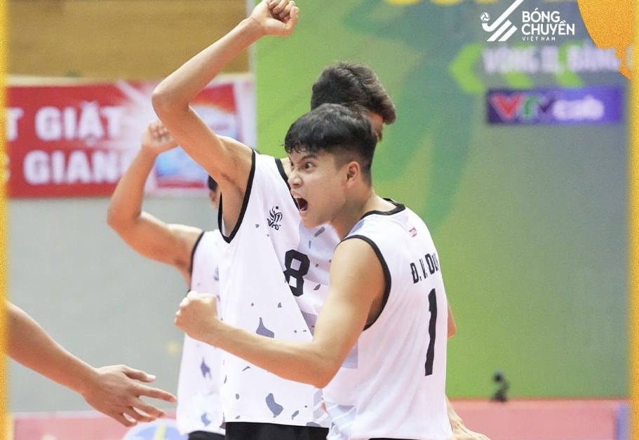Border Guard meets The Cong Tan Cang in the semi-finals of the 2024 national volleyball tournament. Photo: Vietnam Volleyball
