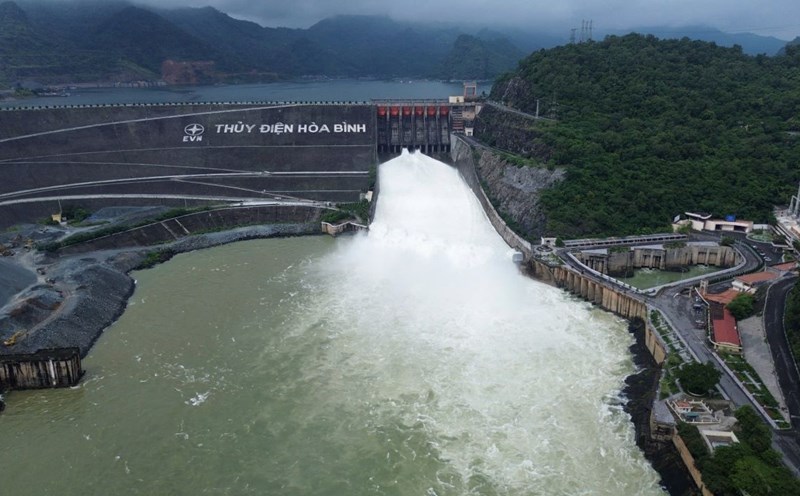 Hoa Binh Hydroelectric Reservoir. Photo: Minh Nguyen