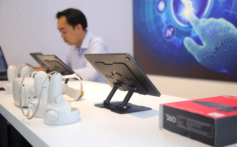 The space is equipped with basic technological equipment. Photo: Mai Huong