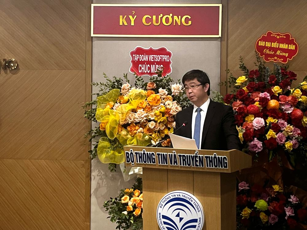 Mr. Bui Hoang Phuong - Deputy Minister of Information and Communications gave a speech at the launching ceremony. Photo: Huyen Chi