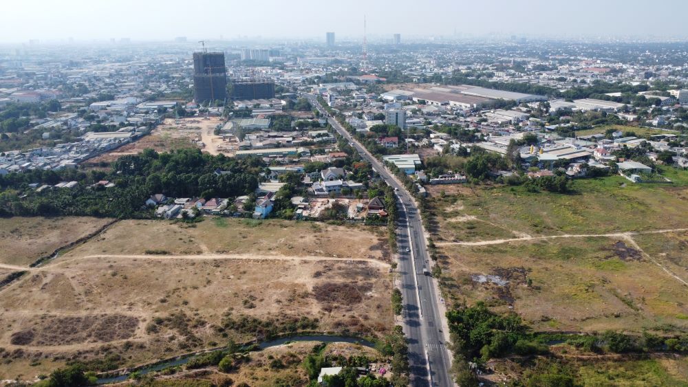 Binh Duong allows the change of land use purpose of nearly 26,000 square meters to build a high-rise residential area in Thuan Giao ward, Thuan An city. Photo: Dinh Trong