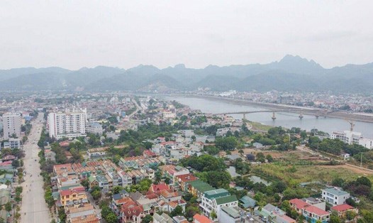 UBND tỉnh Hòa Bình cấp chứng nhận đầu tư Khu đô thị sinh thái hơn 1.400 tỉ đồng. Ảnh: Ngọc Linh