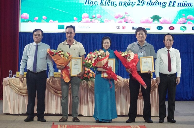 Nhan dip nay tinh Bac Lieu cong nhan 4 san pham OCOP dat chuan 4 sao. Anh: Nhat Ho