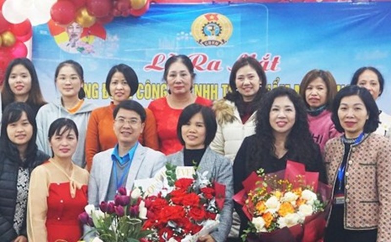 Launching ceremony of the Trade Union of Minh Thoa Food Company Limited under the Long Bien District Labor Federation. Photo: Hai Yen