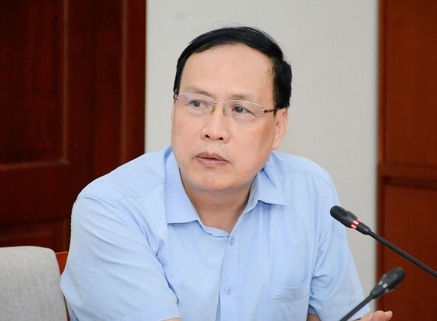 Professor, Dr. Nguyen Dinh Duc said that the Ministry of Education and Training should limit easy admission methods and "grab" students by all means. Photo: VNU