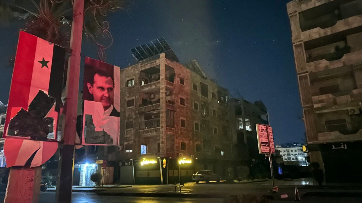 Duong pho Aleppo, Syria ngay 30.11. Anh: AFP