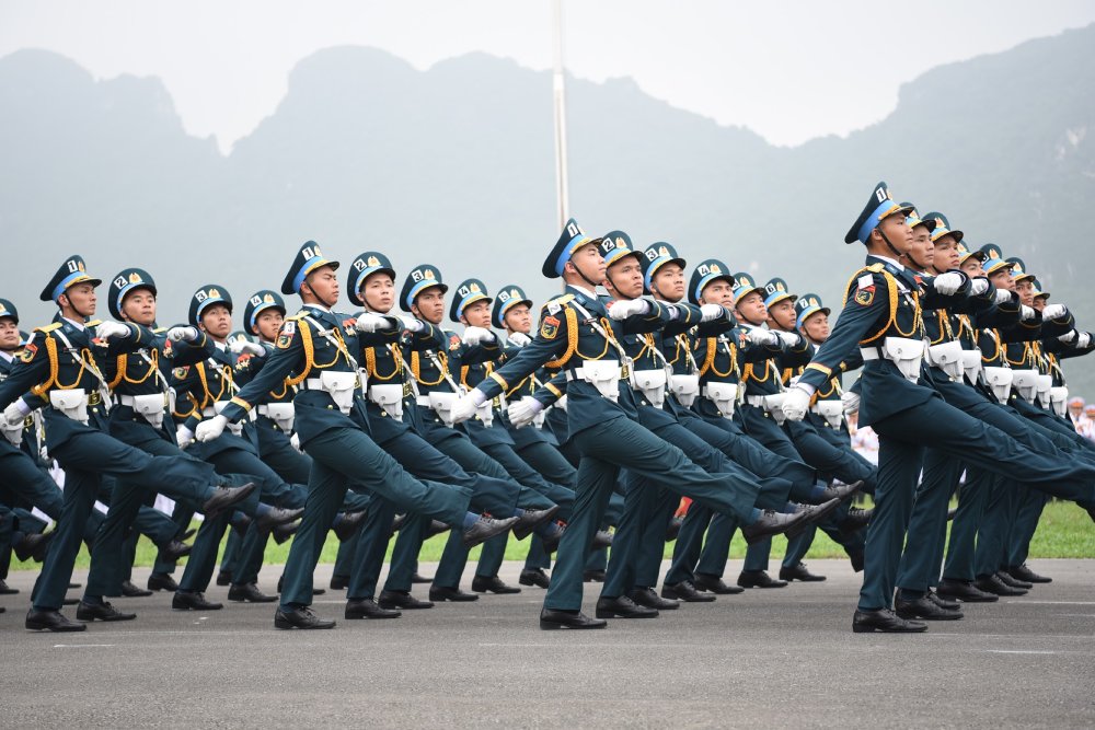 The Ministry of National Defense is seeking comments on a draft Decree regulating criteria and standards for promoting generals ahead of schedule. Photo: Tran Vuong