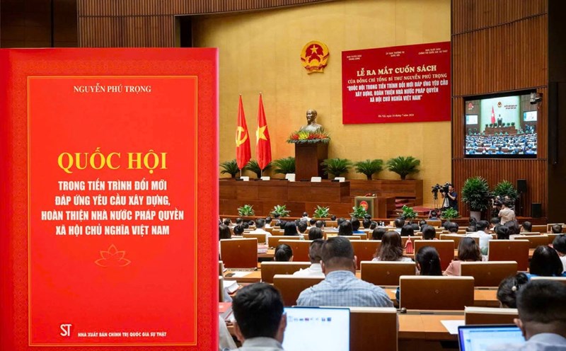 Book about the National Assembly in the process of renovation by late General Secretary Nguyen Phu Trong. Photo: Pham Thang