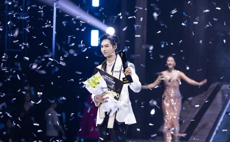 Xuan Thang crowned The Next Gentleman. Photo: Producer.